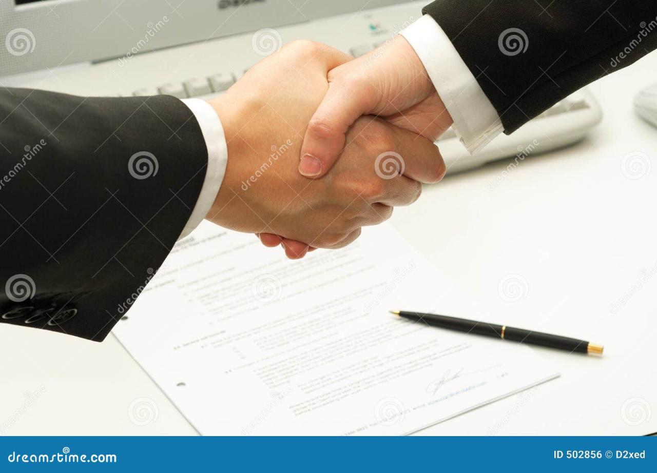 Person Signing in Documentation Paper · Free Stock Photo